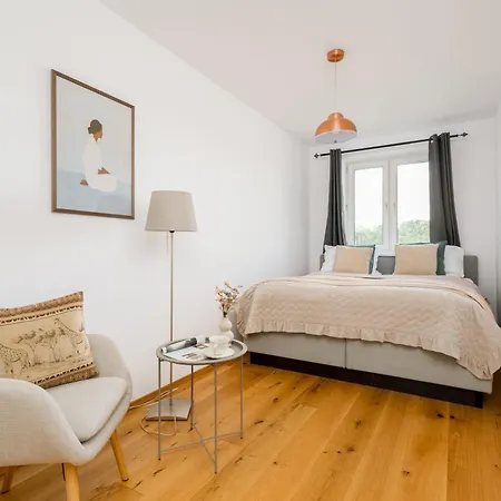 Wielopole 18A Two Bedroom Residence Апартаменты Краков