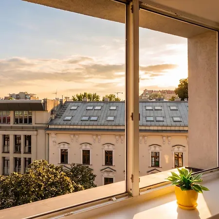 Wielopole 18A Two Bedroom Residence *